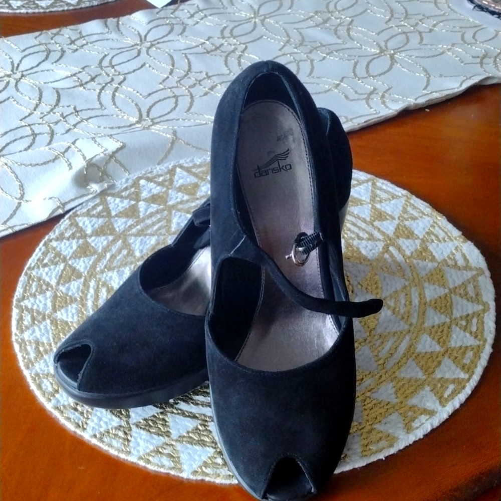 Dansko shoes.